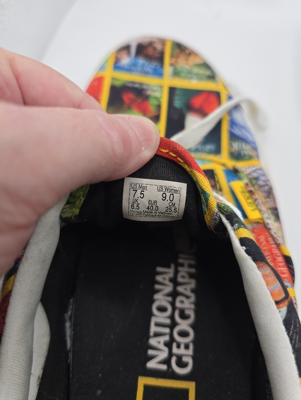Vans + National Geographic Colab Lace Up Sneakers. Ladies 9. Mens 7.5 - Picture 8 of 12